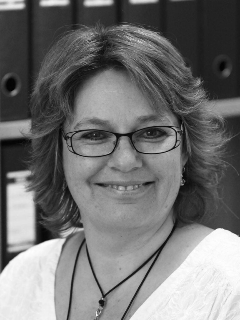 Joan Elisabeth Nielsen